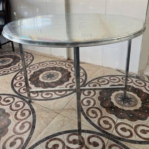 میز-گالوانیزه-پایه-تاشو-گرد